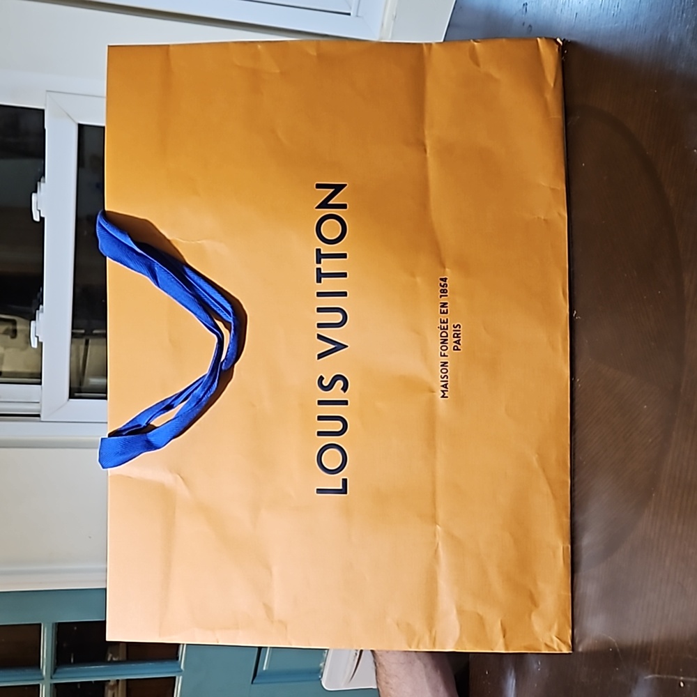 Louis Vuitton paper XXL shopping bag